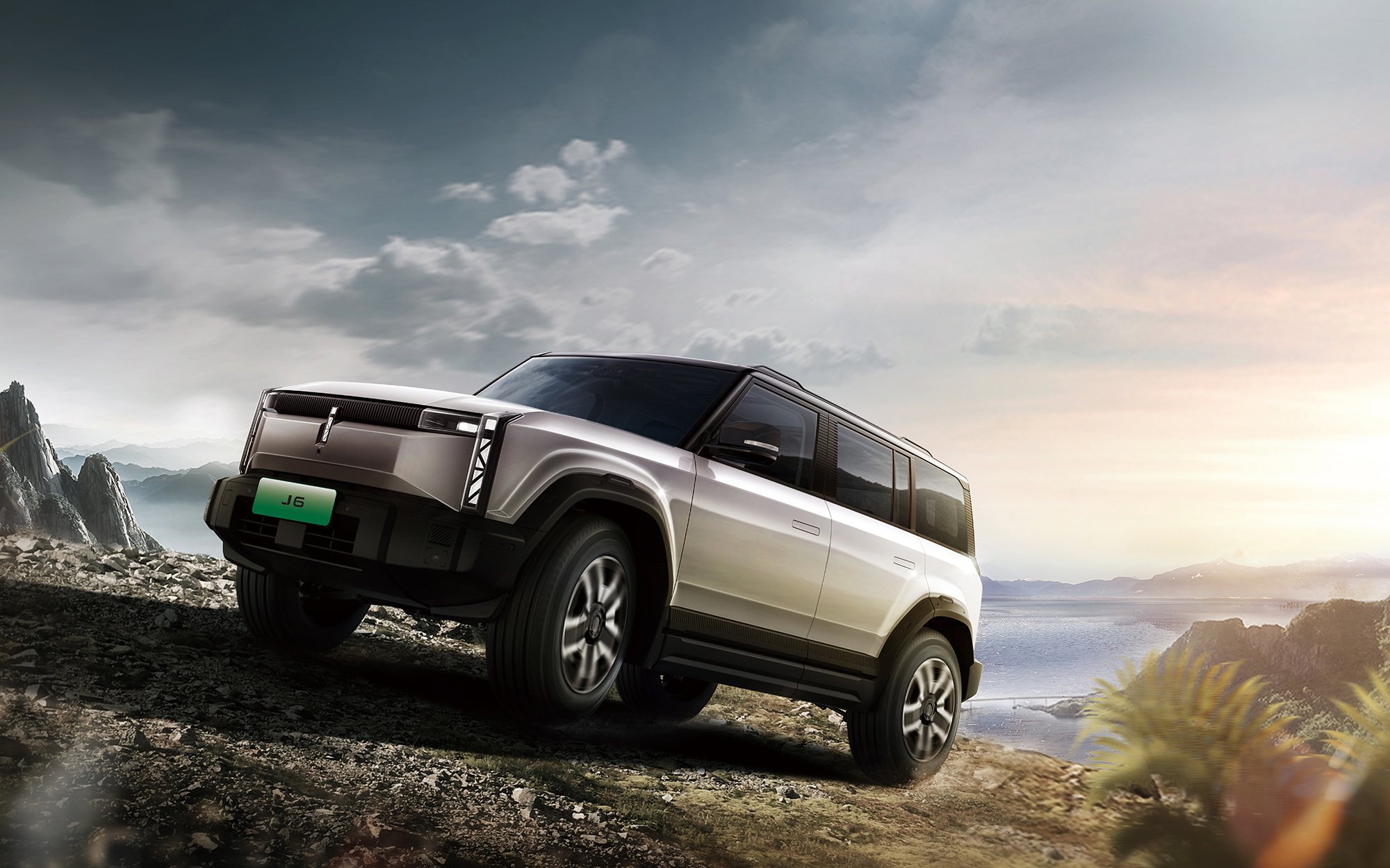 JAECOO J8 PHEV gallery image 6
